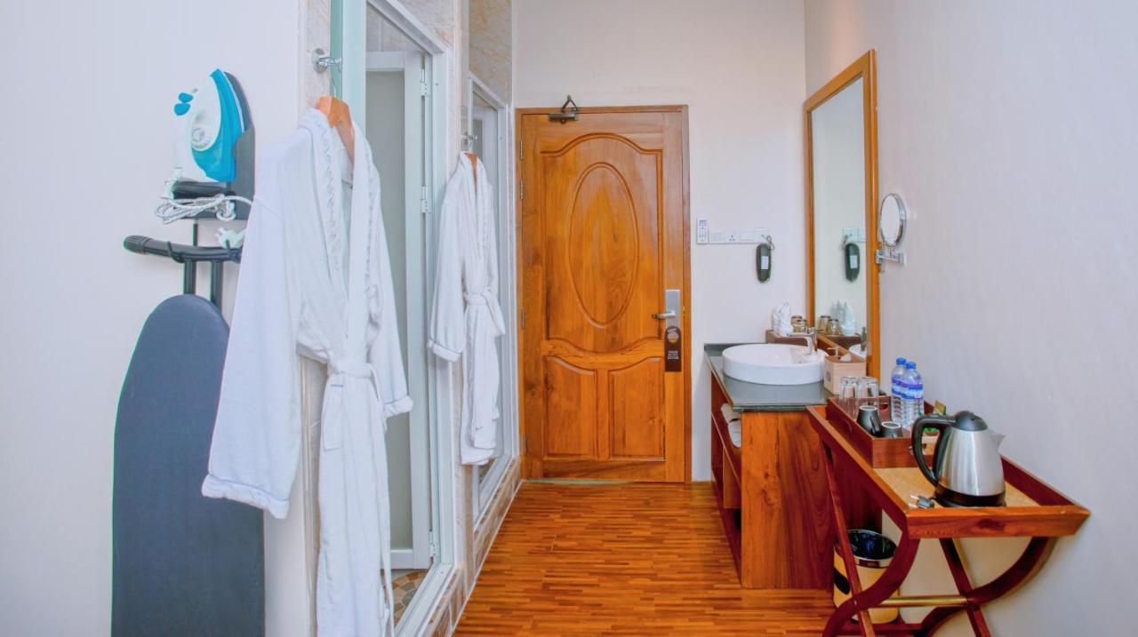 Sunset Palace View Suites Mandalay Exterior photo